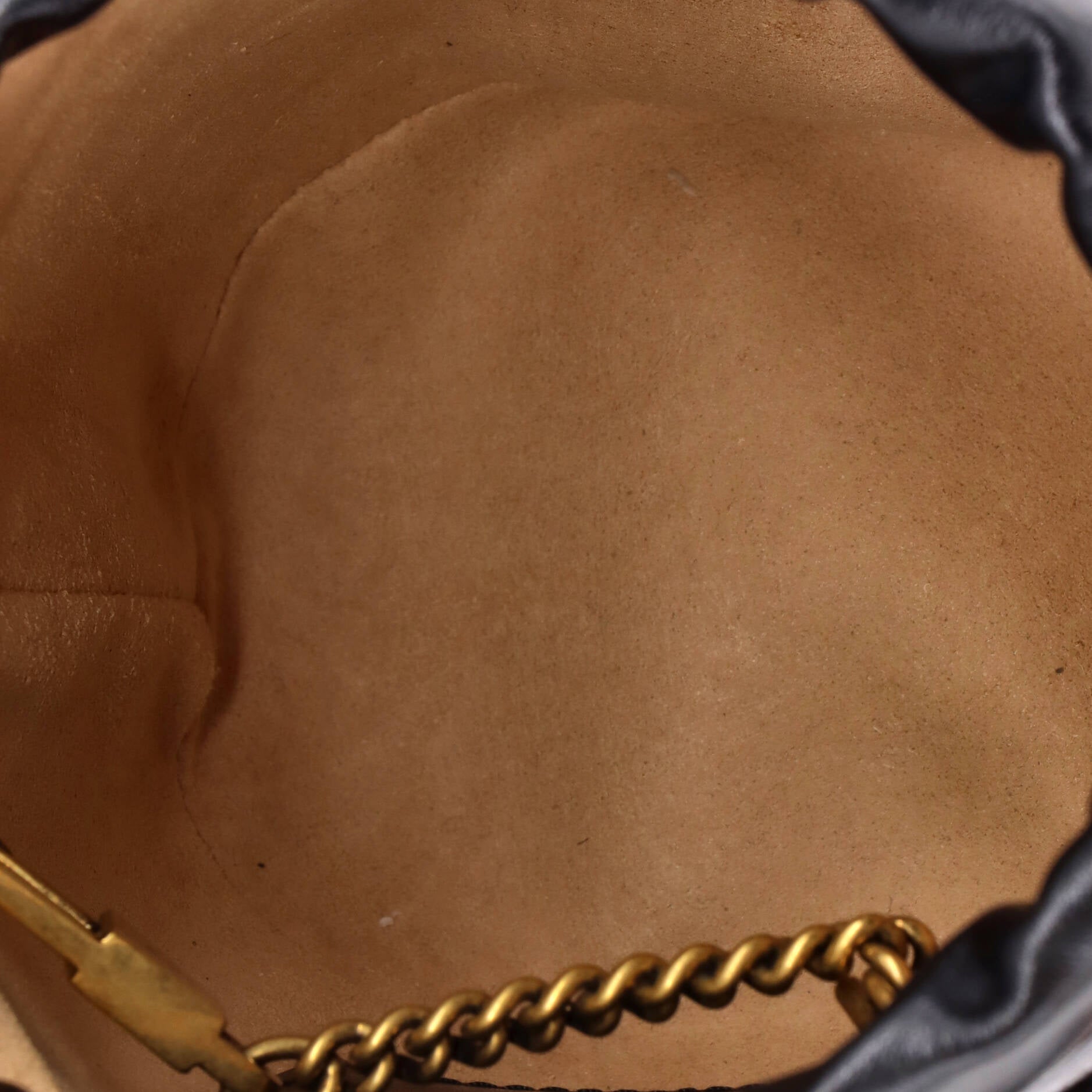 GG Marmont Bucket Bag Matelasse Leather Mini